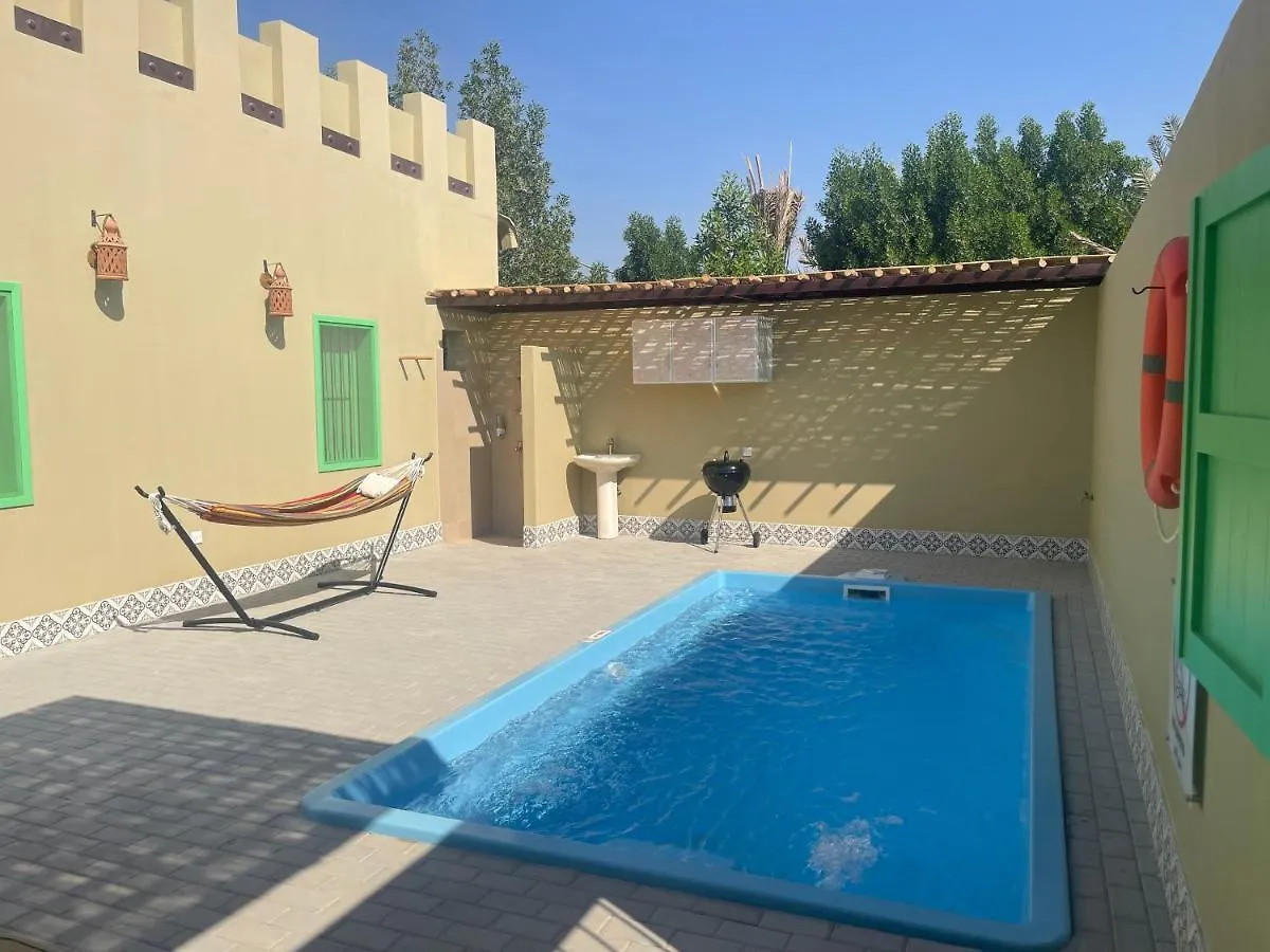 Al Bait Resort With Private Swimming Pools -Hrs Stables Al Hamraniyah Farm stay