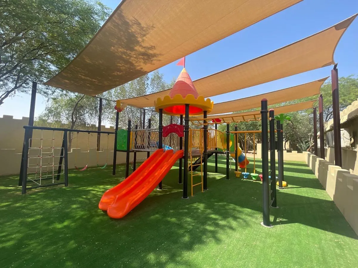 Al Bait Resort With Private Swimming Pools -Hrs Stables Al Hamraniyah Farm stay