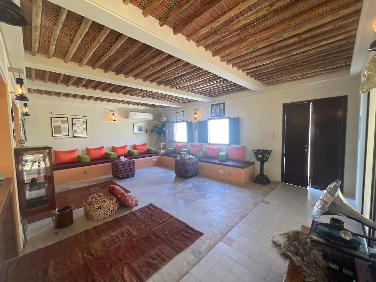 Al Bait Resort With Private Swimming Pools -Hrs Stables Al Hamraniyah Farm stay