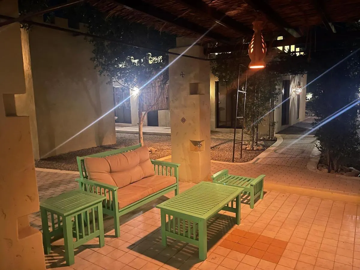 Al Bait Resort With Private Swimming Pools -Hrs Stables Al Hamraniyah Farm stay