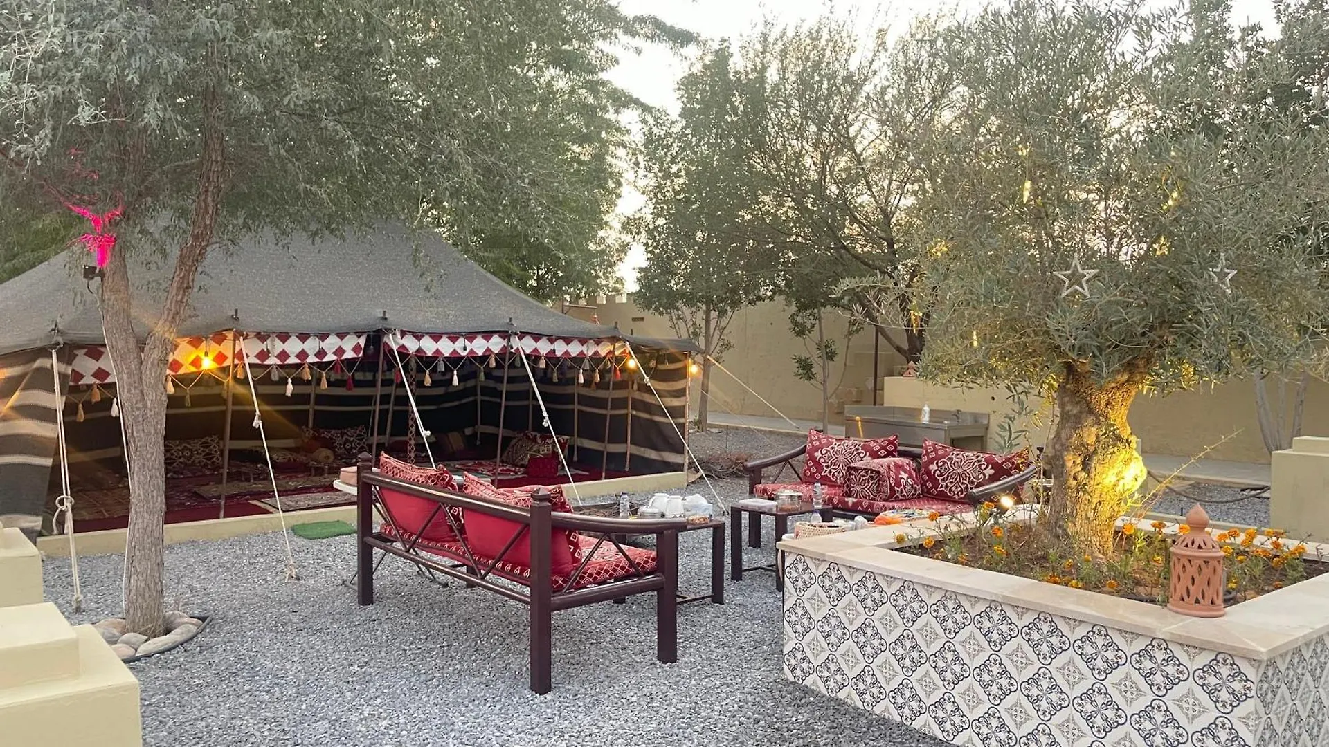 Al Bait Resort With Private Swimming Pools -Hrs Stables Al Hamraniyah Farm stay